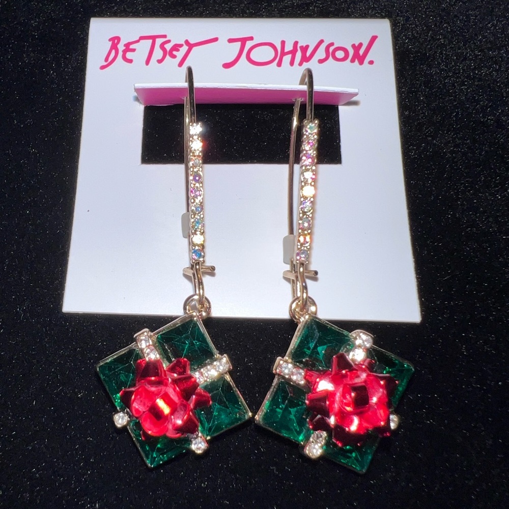 NEW Betsey Johnson Rhinestone Crystal Emerald Drop Earrings